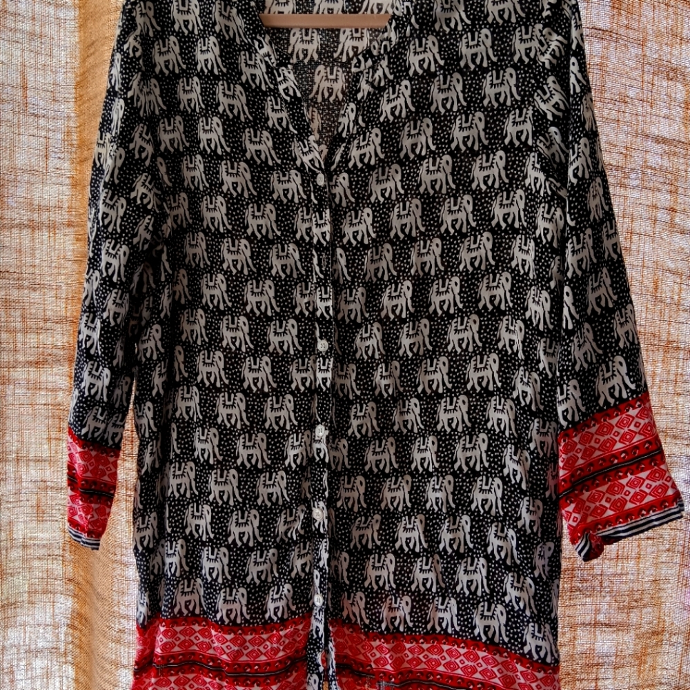 Print XL Black/Red/White Shirt